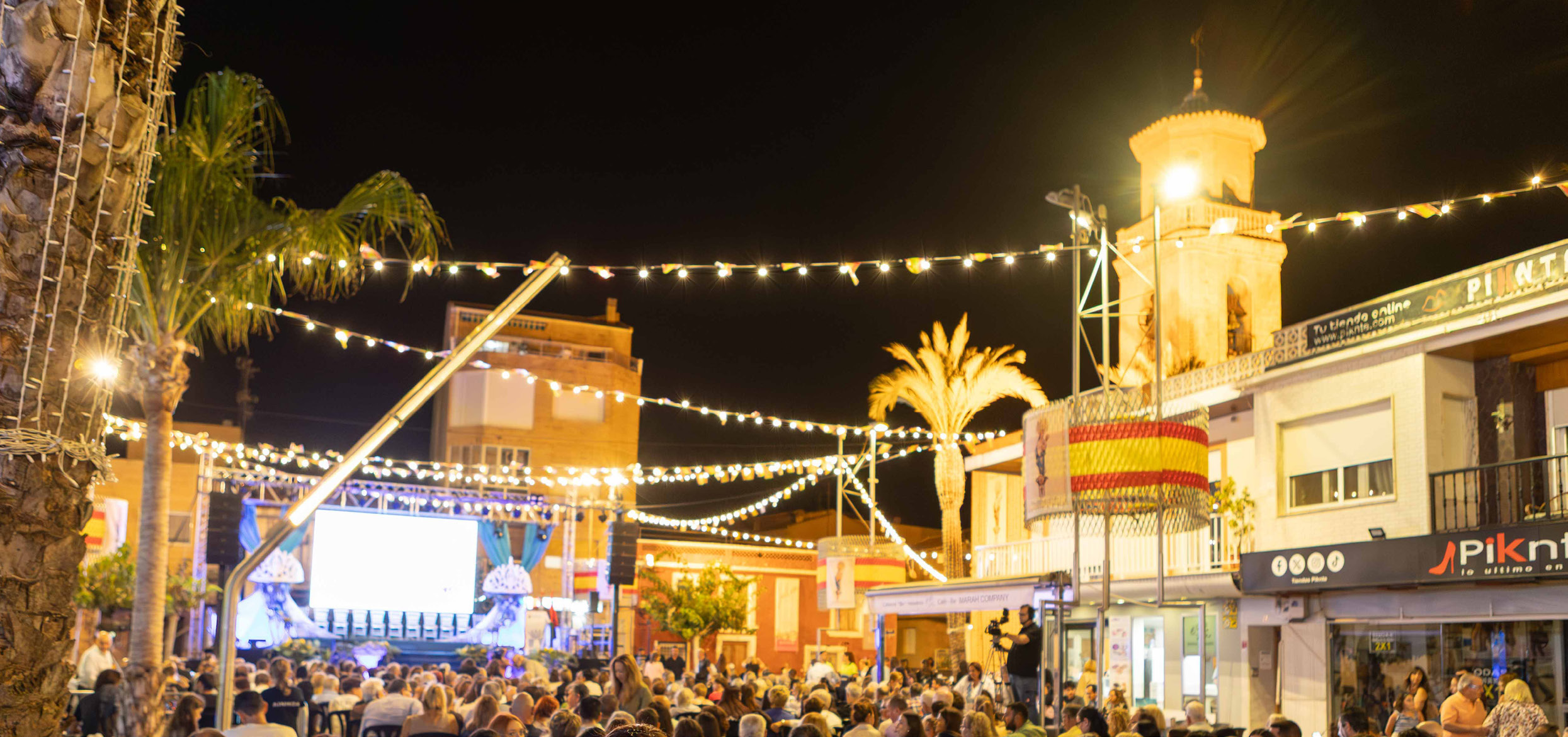 Fiesta con DJs locales – Fiestas Patronales